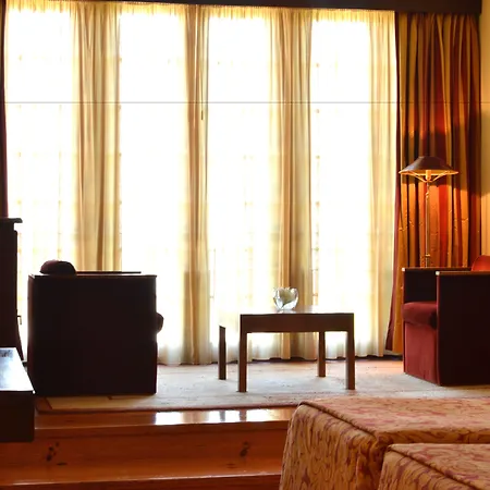 Mosteiro De Hotel 5*