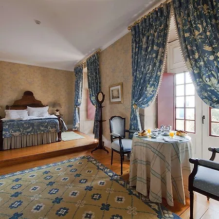 Hotel Mosteiro De 5*