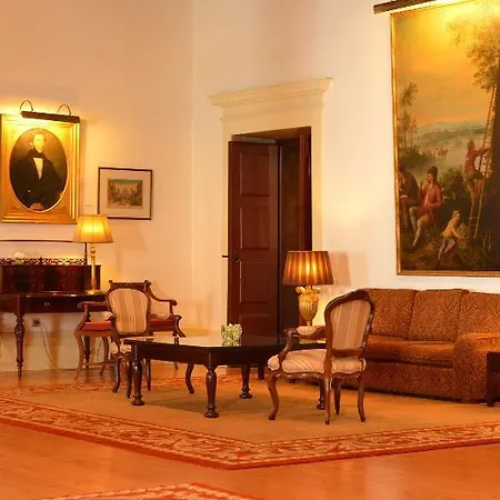 Hotel Mosteiro De 5*