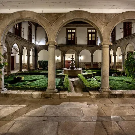 Mosteiro De 5* Гимарайнш