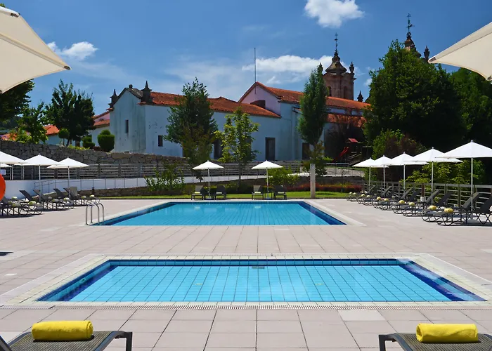 Hotel Mosteiro De 5*